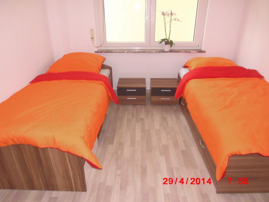 Frankfurt Airport & Fair Apartment Kelsterbach Zewnętrze zdjęcie
