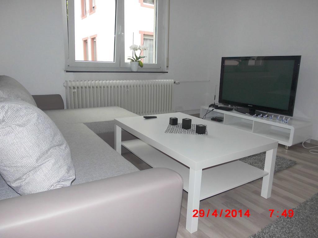 Frankfurt Airport & Fair Apartment Kelsterbach Pokój zdjęcie